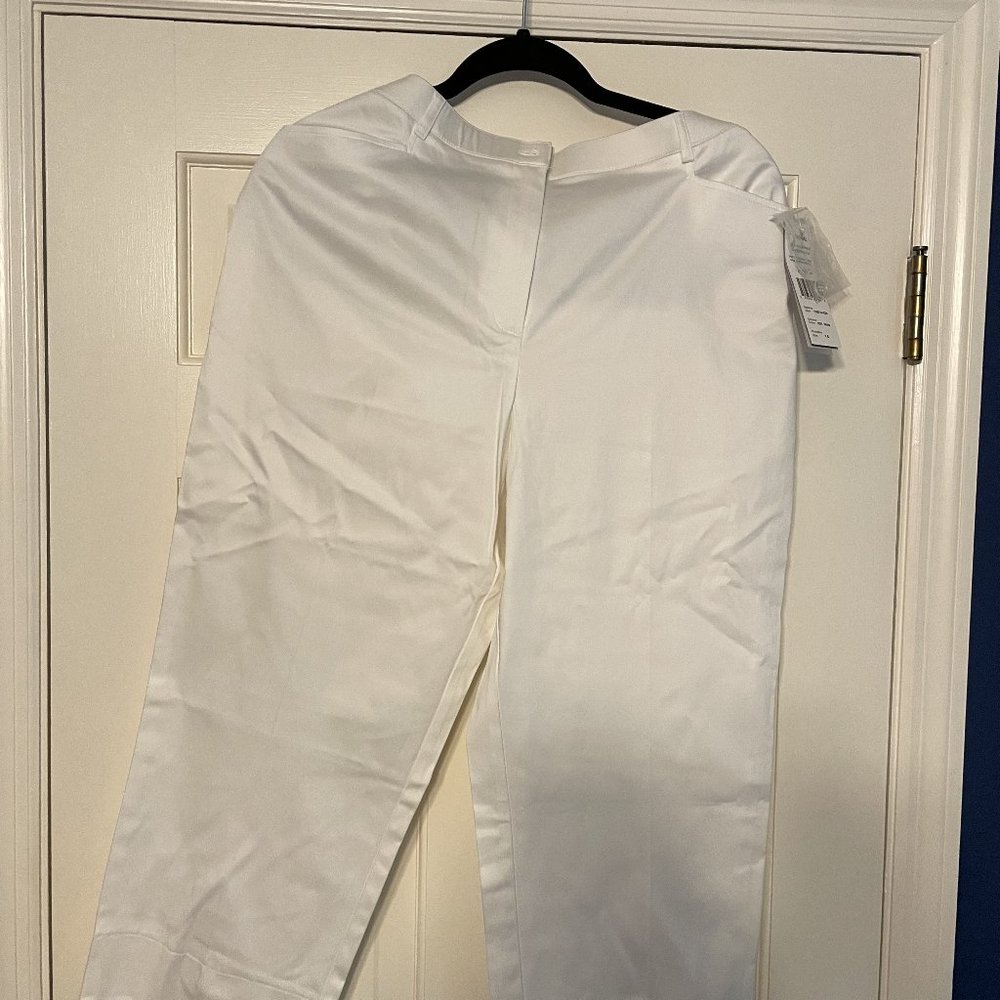 Tribal Women's Capri Pants